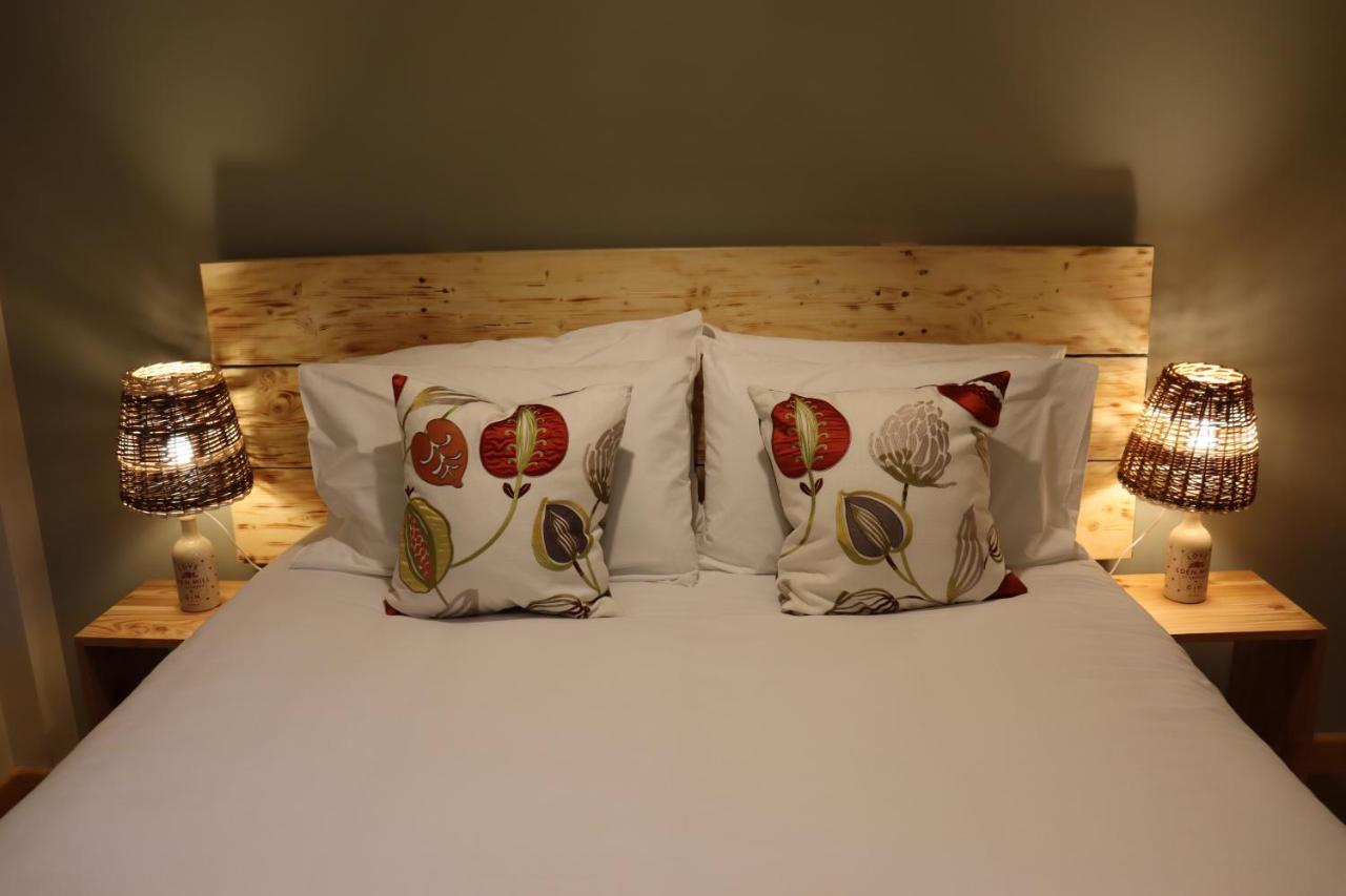 South Downs Eco Lodge & Camping East Meon Экстерьер фото